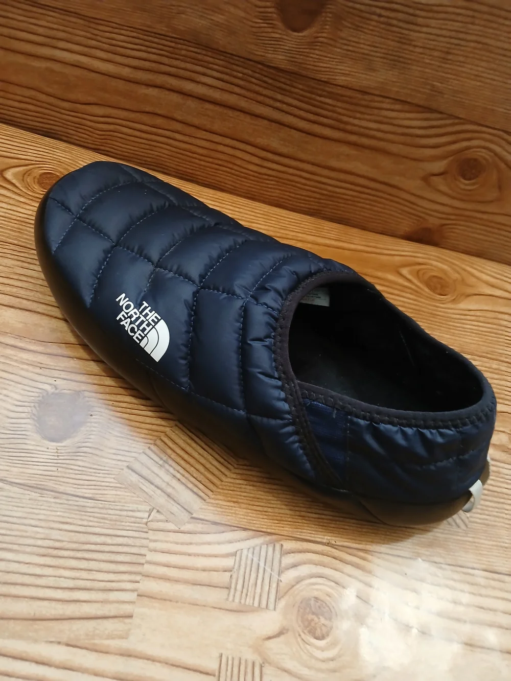 The North Face Quilted Insulated And Waterproof Men's Slip-On Loafer - Navy Blue